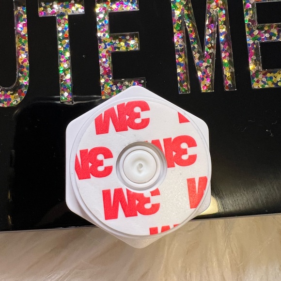 NEW Pink Marbled phone grip - Picture 3 of 3